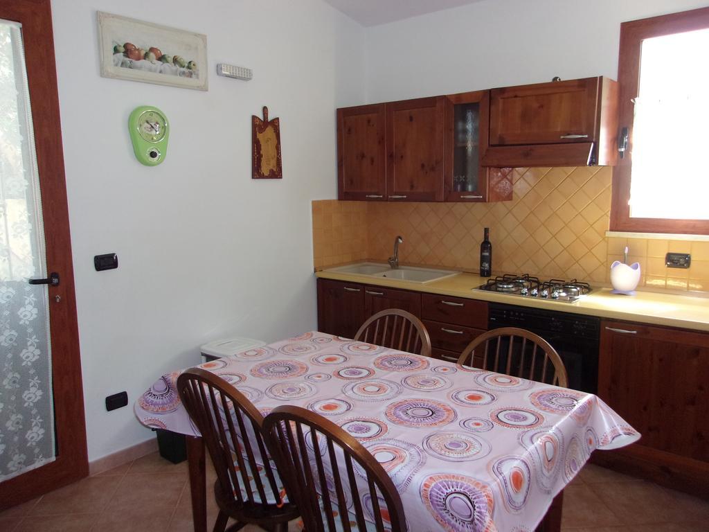 Artistika Golden Apartment Capitana Ngoại thất bức ảnh