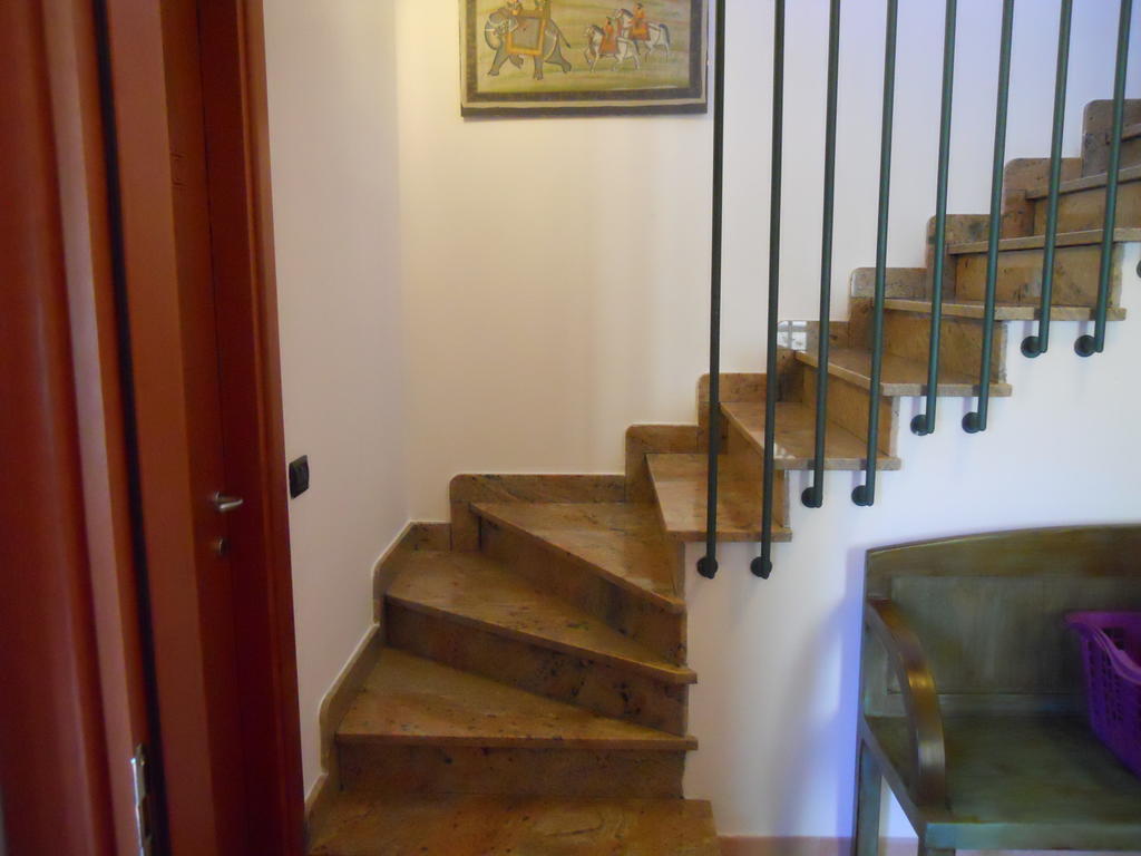Artistika Golden Apartment Capitana Ngoại thất bức ảnh